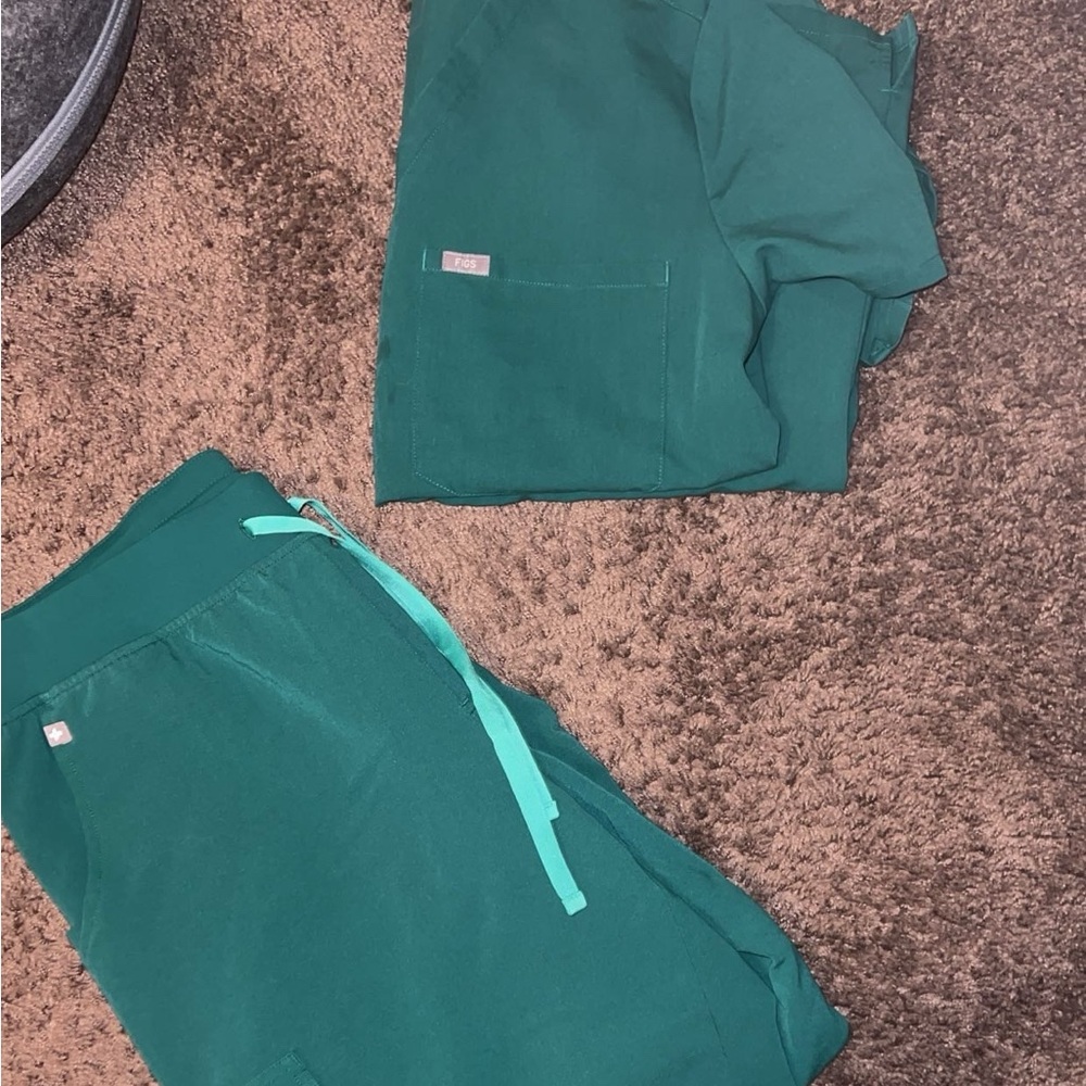Figs Women's Scrub Set in Teal